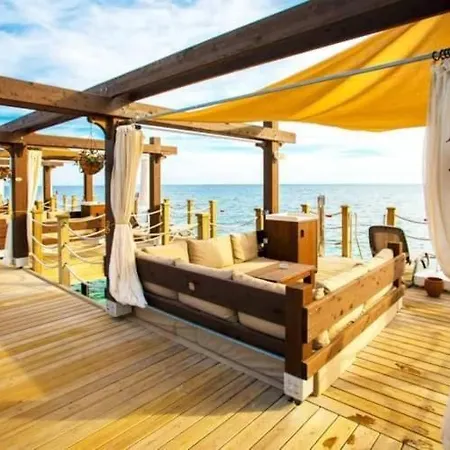 Concorde Luxury & Casino & Convention & Otel